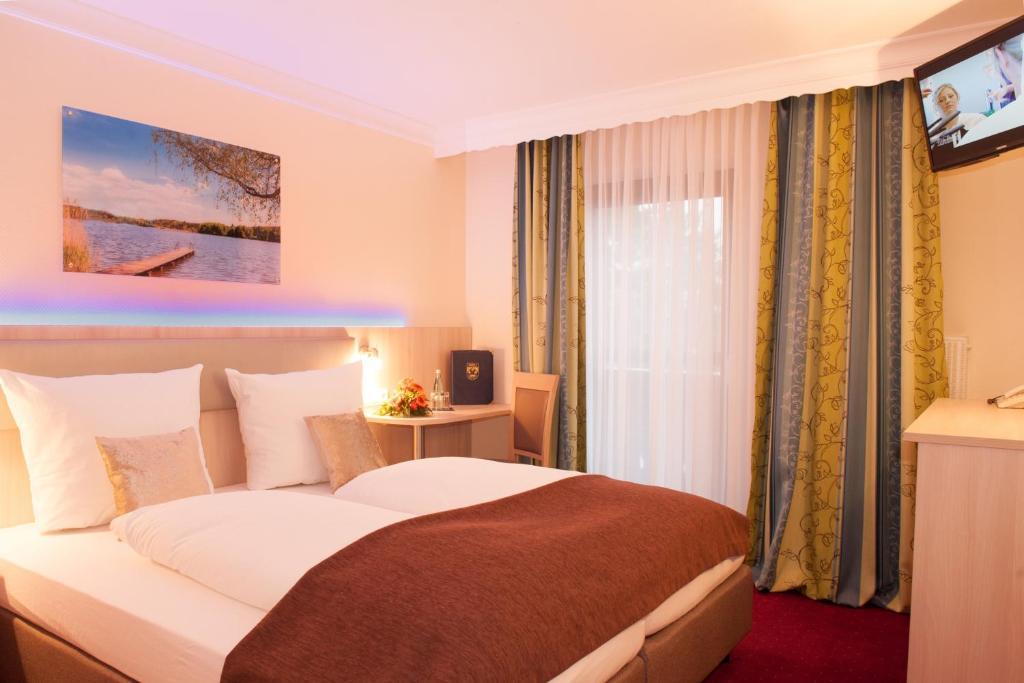 Hotel Seeblick & Ferienwohnung Bad Endorf Bilik gambar