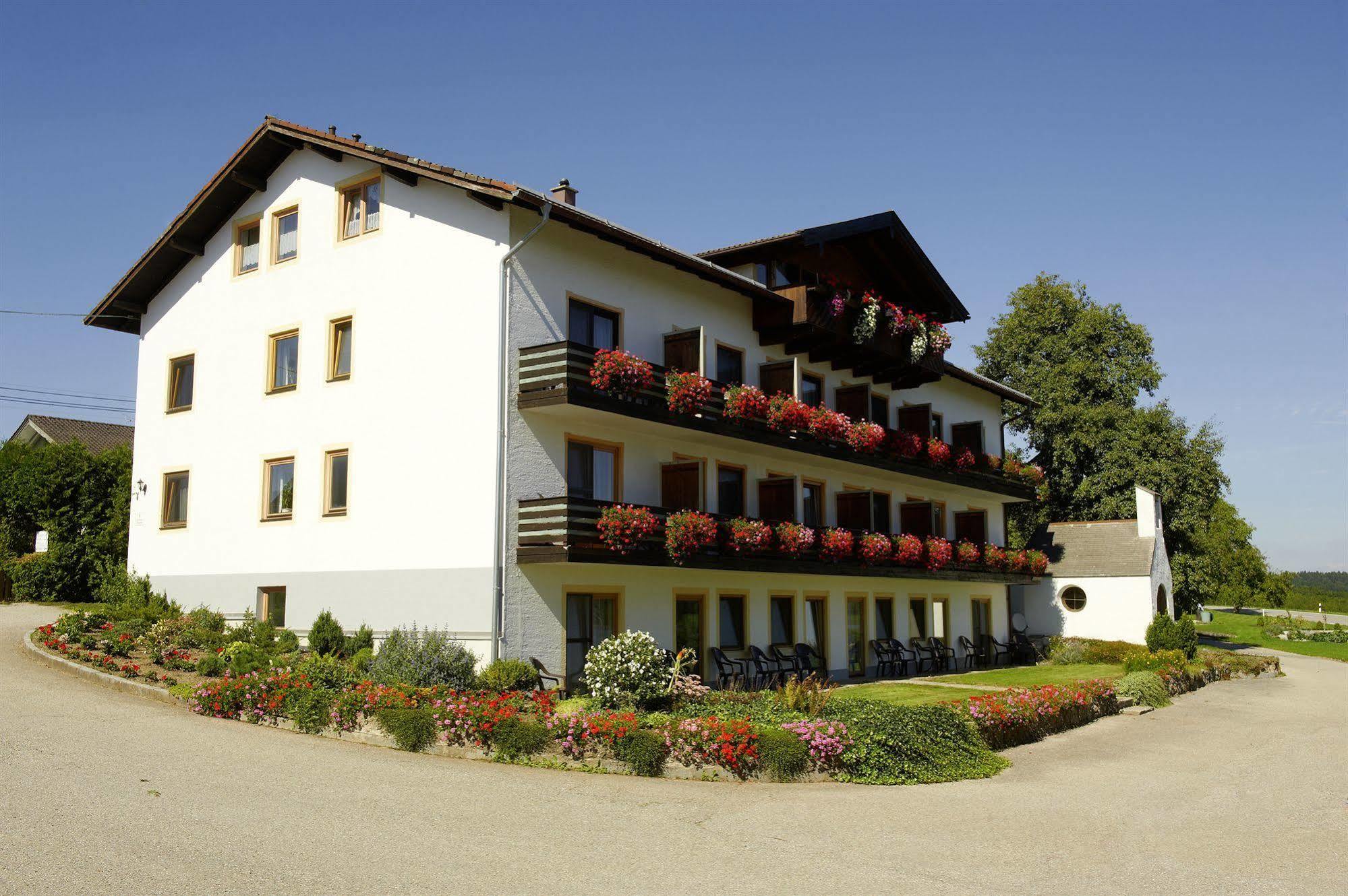 Hotel Seeblick & Ferienwohnung Bad Endorf Luaran gambar